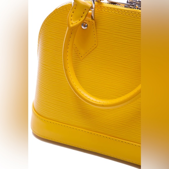 Louis Vuitton Brand New Small Alma Bag - Bought in Europe Never use retail $2280 - Picture 13 of 15